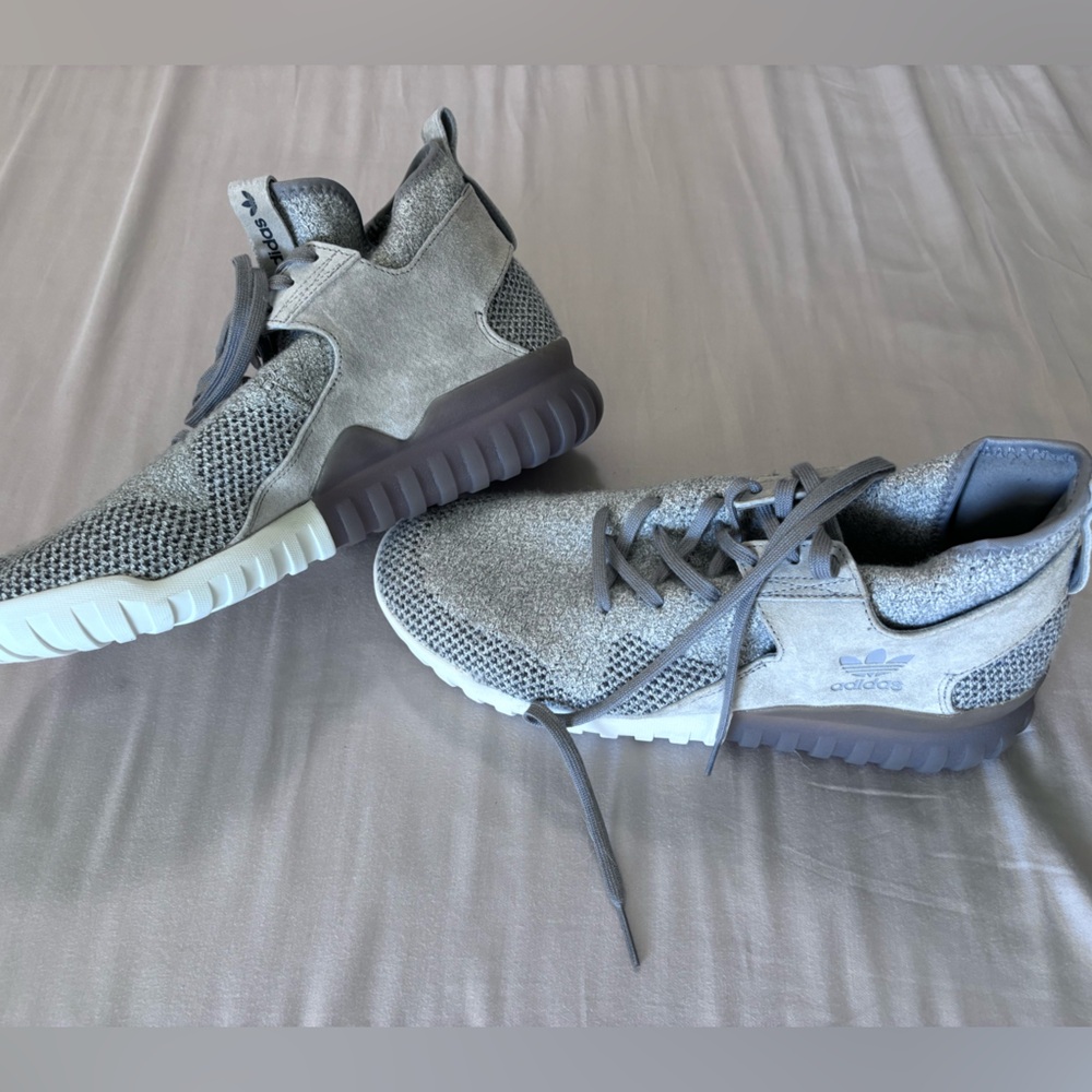 Adidas Men 10.5 Tubular Sneaker